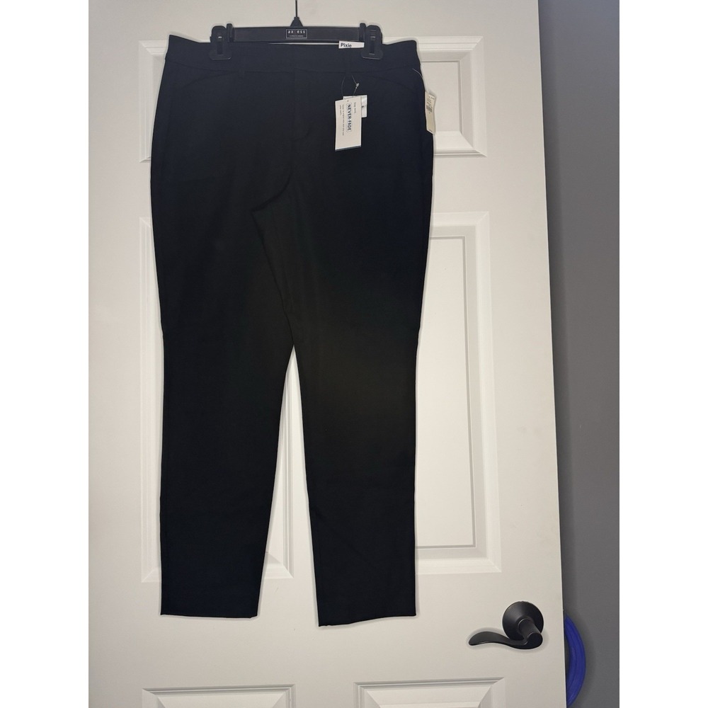 Old Navy Black Pixie Pants